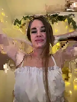 LucieMack online show from April 2026 06:45:02 PM