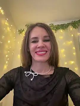 LucieMack online show from March 2026 07:43:02 PM