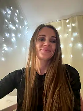 LucieMack online show from October 2025 08:21:01 PM