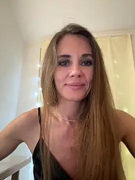 LucieMack online show from September 2025 08:38:01 PM
