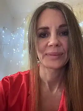 LucieMack online show from November 2025 01:06:02 AM