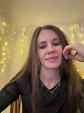 LucieMack online show from February 2026 05:15:02 PM