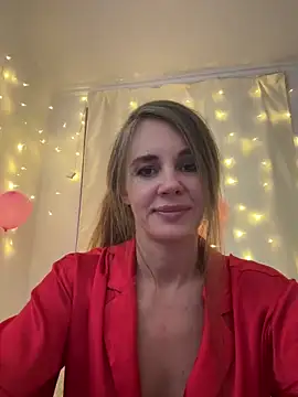 LucieMack online show from February 2026 02:36:01 PM