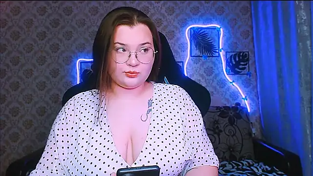 InLoveWithLife26 online show from February 2026 08:50:02 PM