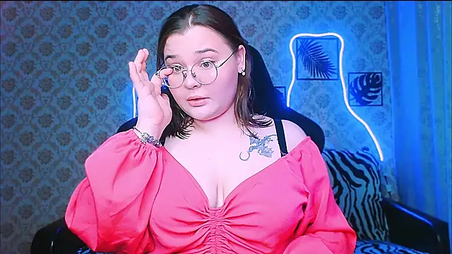 InLoveWithLife26 online show from November 2025 07:47:02 PM