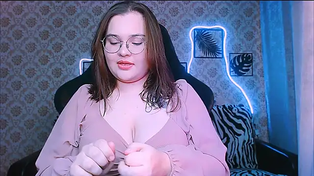 InLoveWithLife26 online show from December 2025 12:11:01 PM