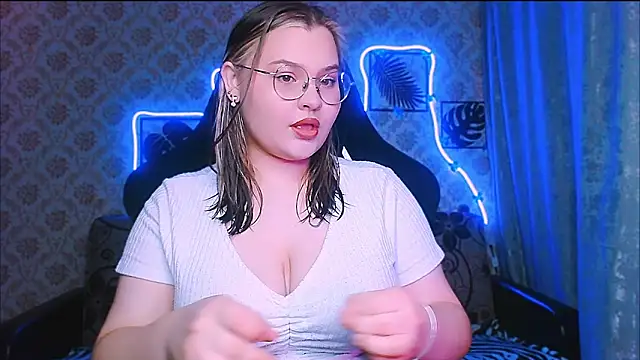 InLoveWithLife26 online show from April 2026 08:06:02 PM