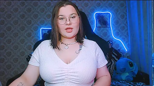 InLoveWithLife26 online show from September 2025 06:54:02 PM