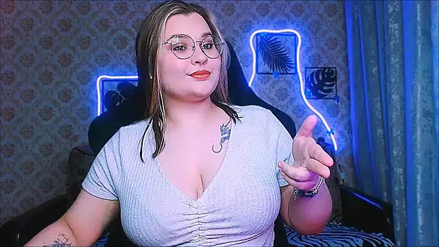 InLoveWithLife26 online show from May 2026 04:57:01 PM