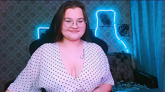 InLoveWithLife26 online show from February 2026 07:36:01 PM