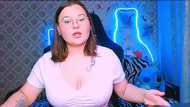 InLoveWithLife26 online show from October 2025 07:22:02 PM