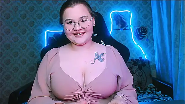 InLoveWithLife26 online show from February 2026 06:54:01 PM