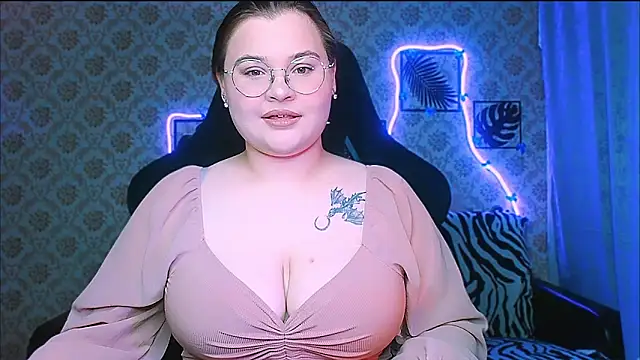 InLoveWithLife26 online show from January 2026 07:43:01 PM