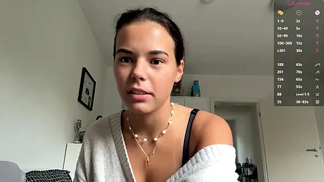 MaydaCornwall online show from October 2025 07:32:02 AM