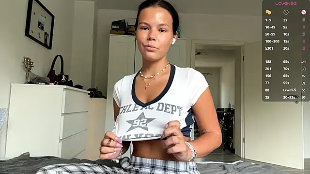 MaydaCornwall online show from September 2025 07:25:01 AM