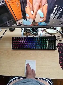 flirt 23 online show from November 2025 10:15:01 AM