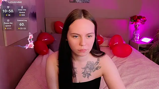 Snapshot of Alice_Moondark chatting on February 2026 08:42:01 PM Alice Moondark online show from February 2026 08:42:01 PM