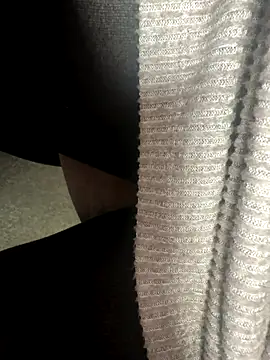 HiddenHoneyLDN online show from December 2025 12:20:02 PM