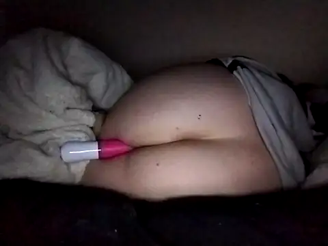 HiddenHoneyLDN online show from December 2025 12:05:01 AM