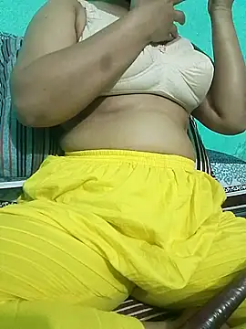 Snapshot of Maria_Mahi chatting on April 2026 04:27:02 PM Maria Mahi online show from April 2026 04:27:02 PM