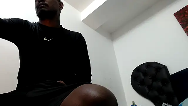 Snapshot of ElCaballeroNegro24 chatting on May 2026 01:49:02 AM ElCaballeroNegro24 online show from May 2026 01:49:02 AM