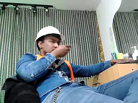 Snapshot of ElCaballeroNegro24 chatting on September 2025 11:54:01 PM ElCaballeroNegro24 online show from September 2025 11:54:01 PM