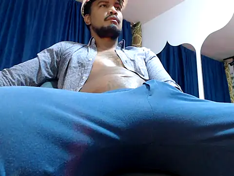 ElCaballeroNegro24 online show from December 2025 11:41:01 PM