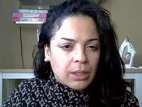 Snapshot of ITALIANASISIXX chatting on November 2025 08:51:02 AM ITALIANASISIXX online show from November 2025 08:51:02 AM