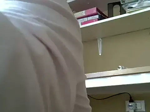 Snapshot of ITALIANASISIXX chatting on November 2025 09:24:02 AM ITALIANASISIXX online show from November 2025 09:24:02 AM