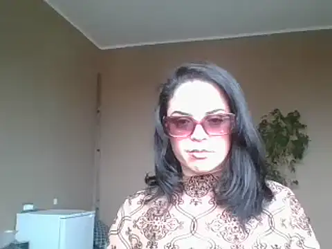 ITALIANASISIXX online show from March 2026 12:43:01 PM