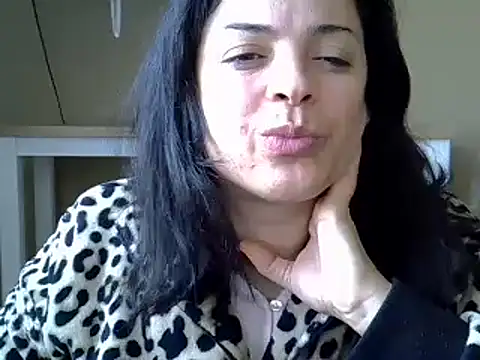 Snapshot of ITALIANASISIXX chatting on November 2025 10:09:01 AM ITALIANASISIXX online show from November 2025 10:09:01 AM