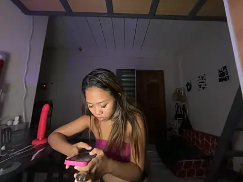 PinayLina18 online show from June 2026 11:55:02 AM