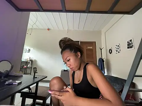PinayLina18 online show from June 2026 07:30:02 AM