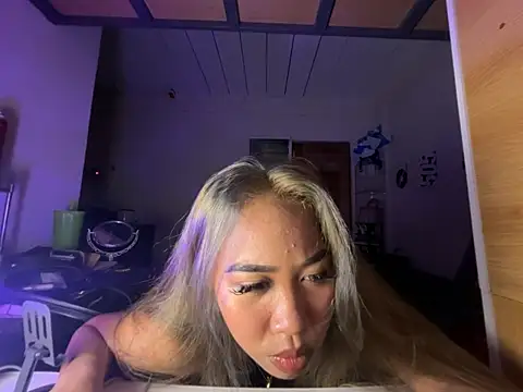 PinayLina18 online show from July 2026 03:59:01 PM