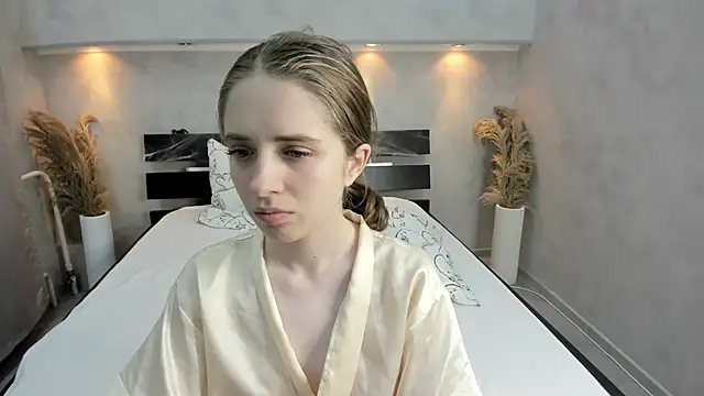 Camilla Kelly online show from October 2025 01:26:02 AM