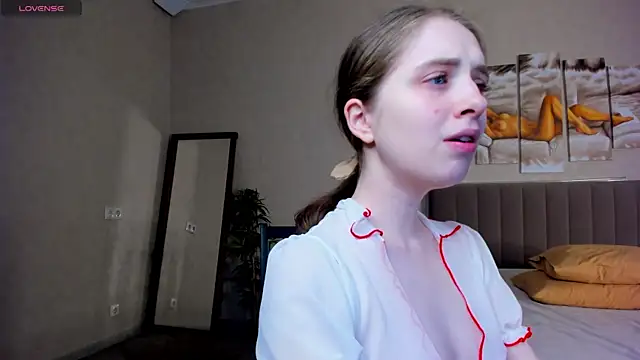 Camilla Kelly online show from March 2026 12:55:01 AM