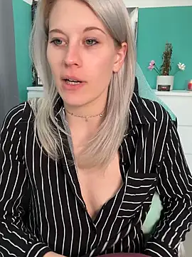 TheRealJessyLey online show from April 2026 09:03:02 AM