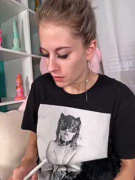 Snapshot of TheRealJessyLey chatting on October 2025 10:39:01 AM TheRealJessyLey online show from October 2025 10:39:01 AM