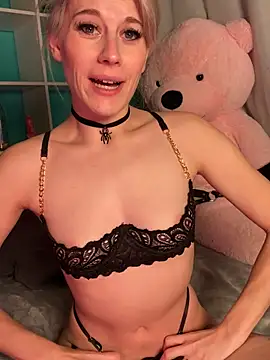 TheRealJessyLey online show from November 2025 08:02:01 PM