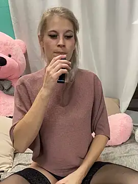 Snapshot of TheRealJessyLey chatting on September 2025 06:58:02 PM TheRealJessyLey online show from September 2025 06:58:02 PM