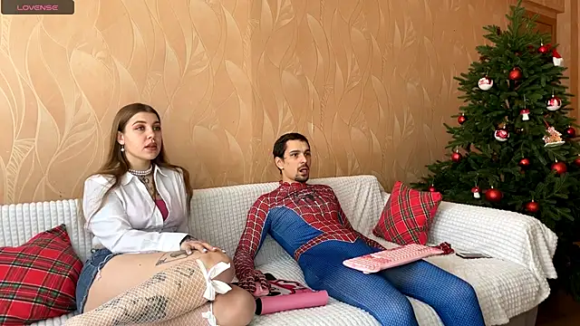 VelvetMiley online show from December 2025 04:34:02 AM