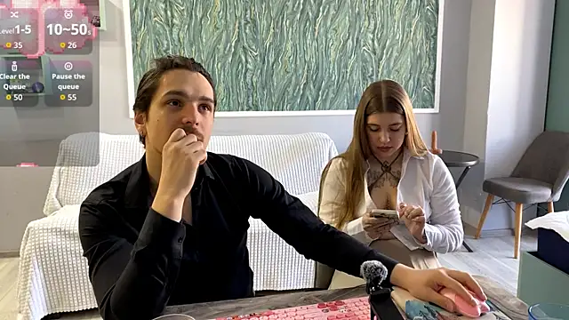 VelvetMiley online show from April 2026 06:04:01 AM