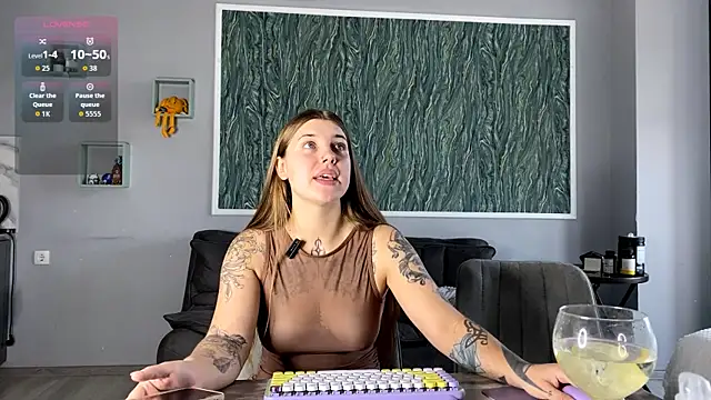 VelvetMiley online show from July 2026 03:15:01 AM