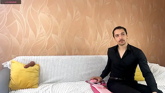 VelvetMiley online show from November 2025 04:12:02 AM