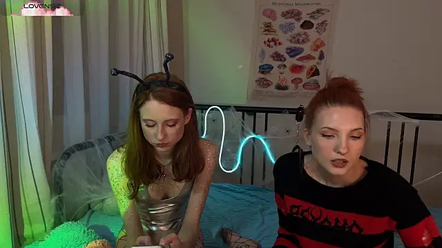 Olivia Rid  online show from October 2025 09:25:01 PM