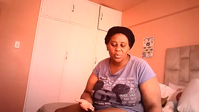 HUGEASSXXXXX online show from July 2026 07:08:02 AM