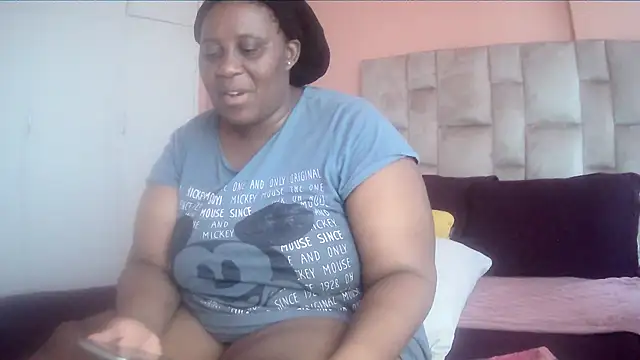 HUGEASSXXXXX online show from April 2026 05:14:02 AM