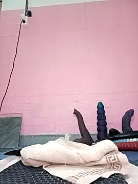 Snapshot of Rose_194 chatting on November 2025 06:02:02 AM Rose 194 online show from November 2025 06:02:02 AM