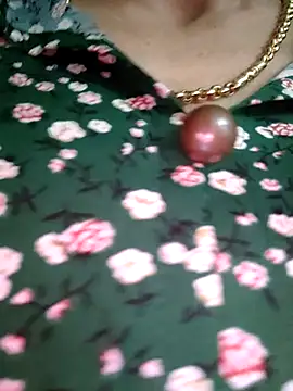 Snapshot of Rosalind_xxx chatting on February 2026 10:33:02 PM Rosalind xxx online show from February 2026 10:33:02 PM