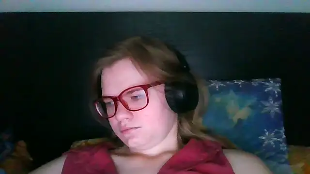 Moonolighta online show from October 2025 07:31:01 AM
